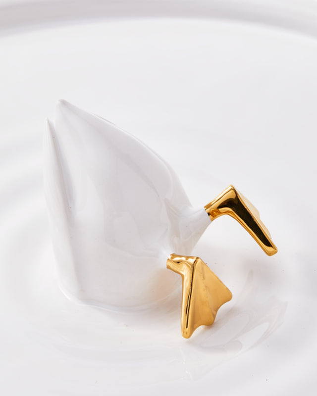 DIVING DUCK PLATE IN WHITE & GOLD
