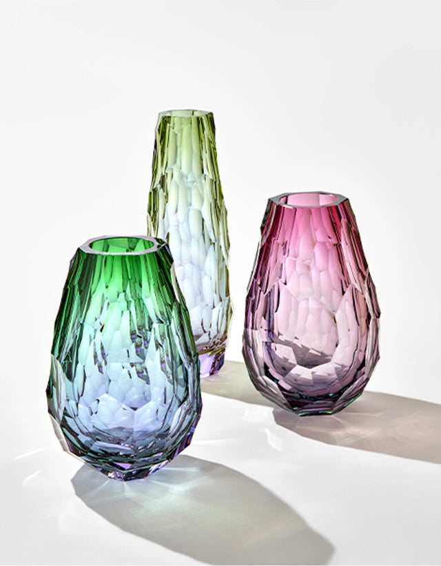 STONES TALL VASE IN ROSE