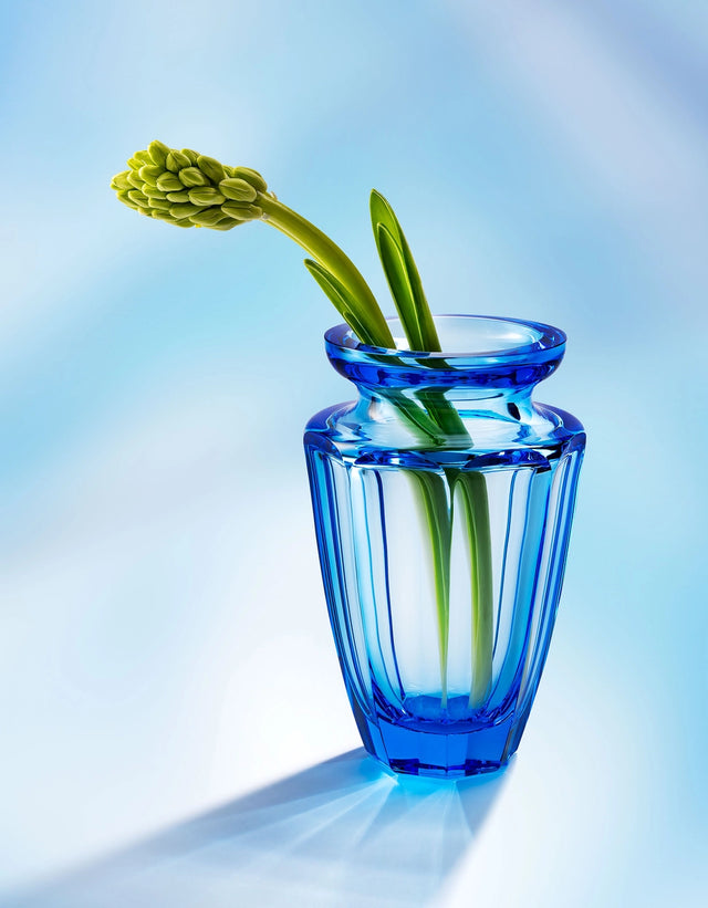 ETERNITY VASE IN BERYL BLUE