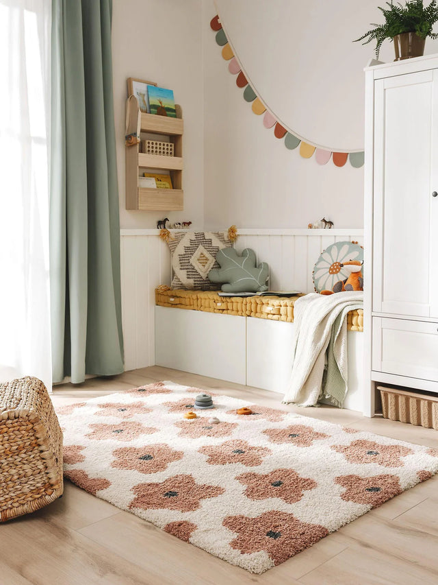 GOBI KIDS RUG WITH FLORAL PATTERN