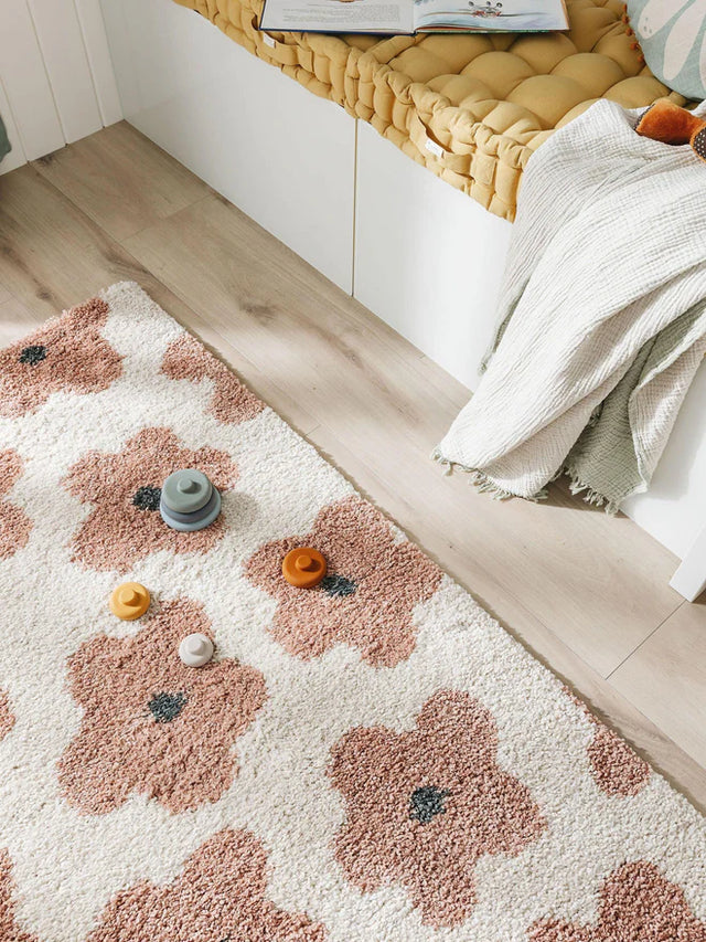 GOBI KIDS RUG WITH FLORAL PATTERN
