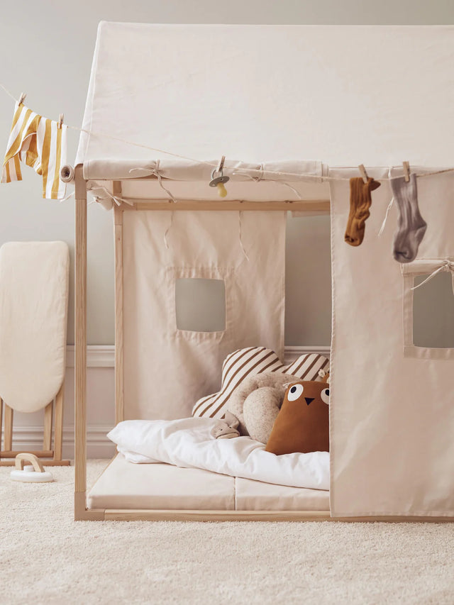 HOUSE CHILDREN'S TENT