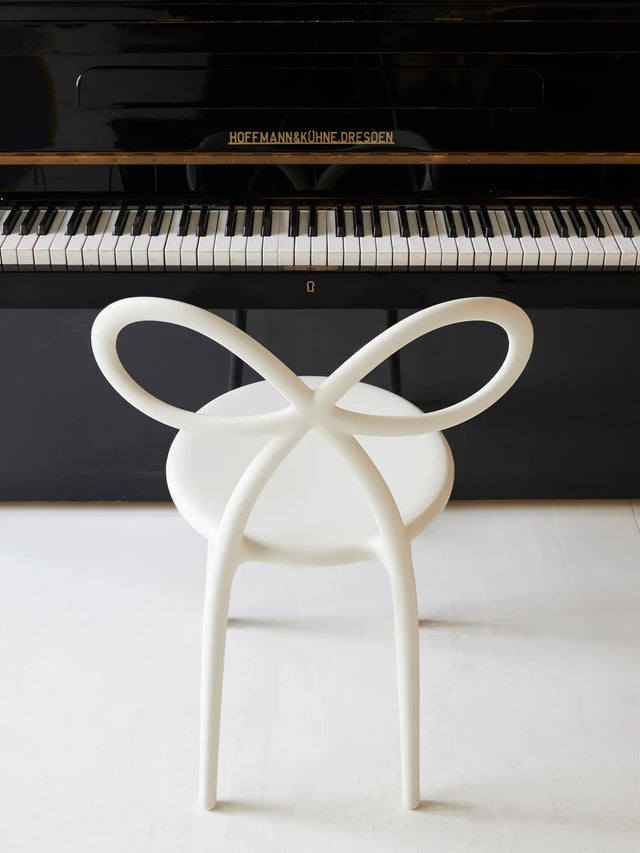 DESIGN STOOL RIBBON IN WHITE