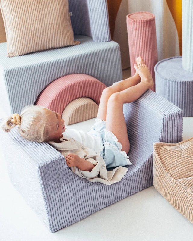 BLUEBERRY BLUE RAINBOW PLAY SET