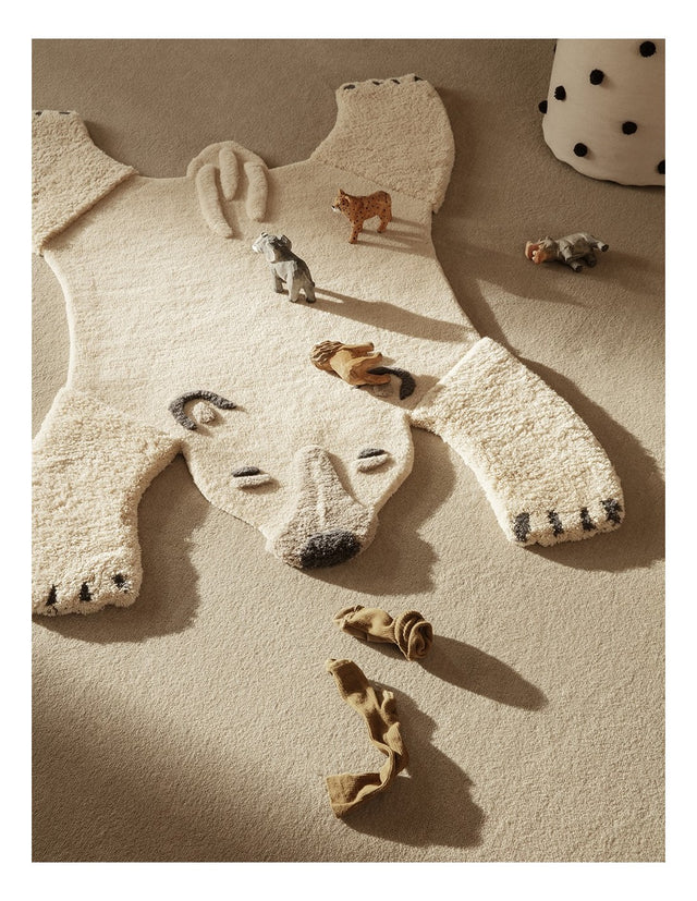 TUFTED RUG POLAR BEAR