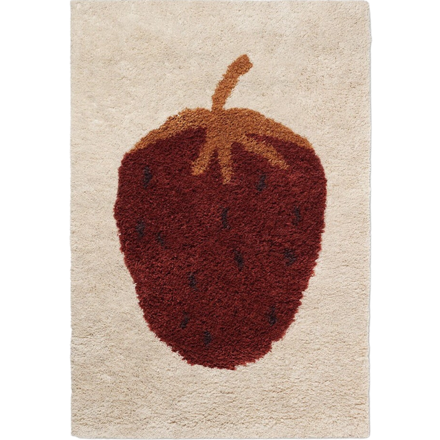 TUFTED RUG STRAWBERRY