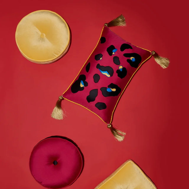 ALPAQ STUDIO. RECTANGULAR SILK CUSHION LEOPARD
