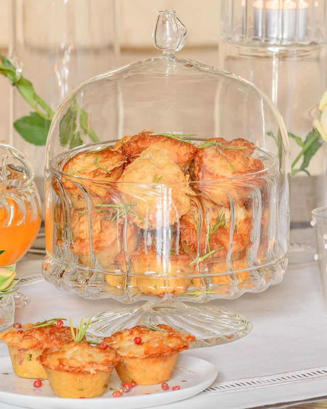 ROMANTIC SERVICE WITH ROSE LID
