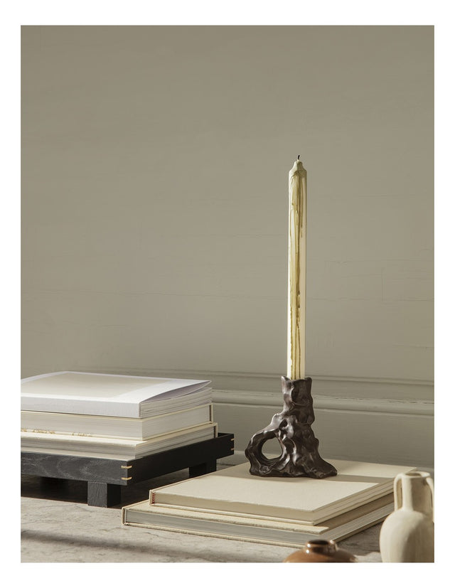 DITO CANDLE HOLDER IN HICKORY