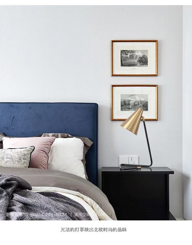 COSH TABLE LAMP IN GOLD