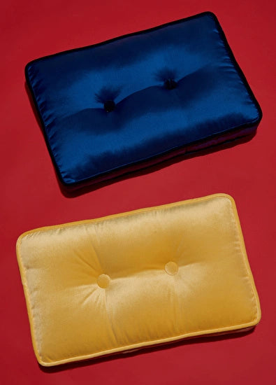 ALPAQ STUDIO. LUXURIOUS VELVET CUSHION IN YELLOW