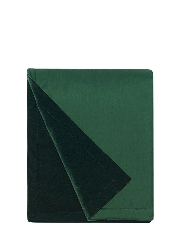ALPAQ STUDIO. VELVET BLANKET IN GREEN