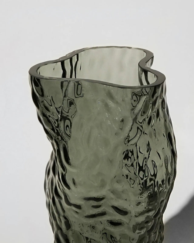 OSTREA ROCK GLASS VASE