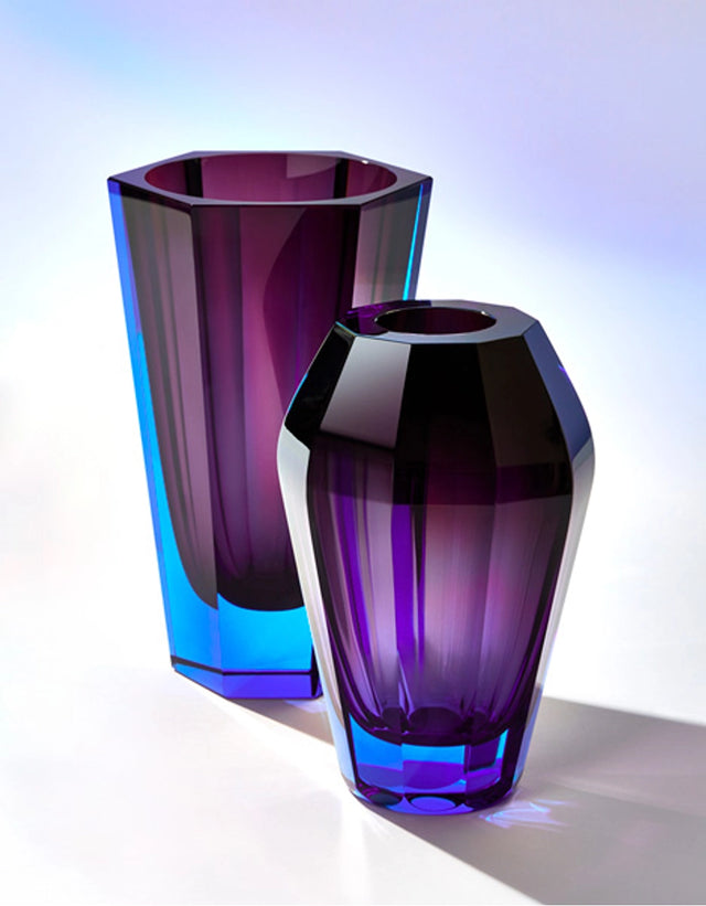 PURITY VASE IN PURPLE