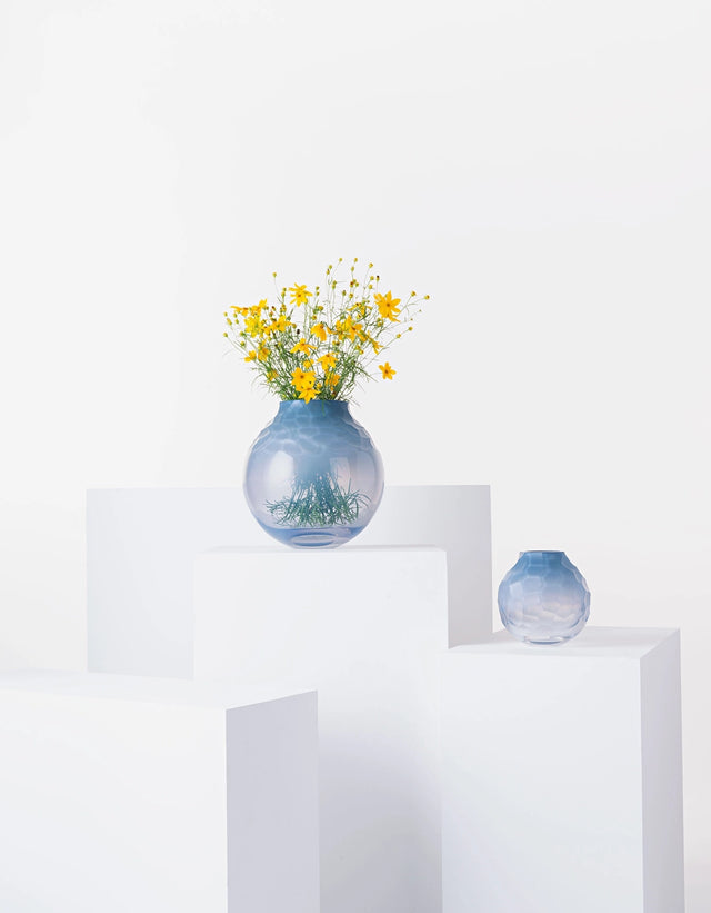 THE DOTTY LARGE VASE IN OPAL VIOLET