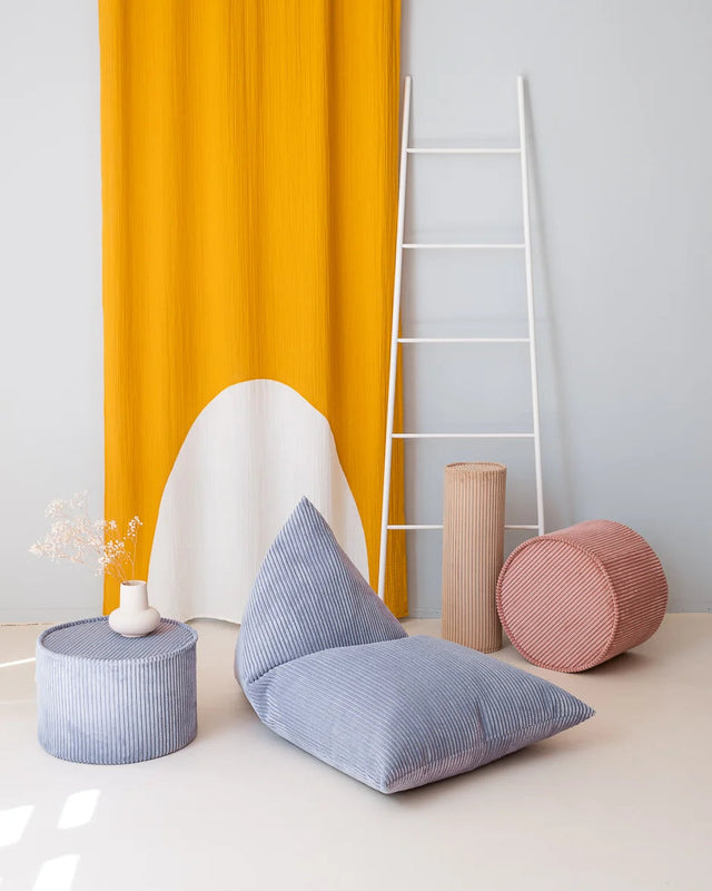 BLUEBERRY BLUE POUF