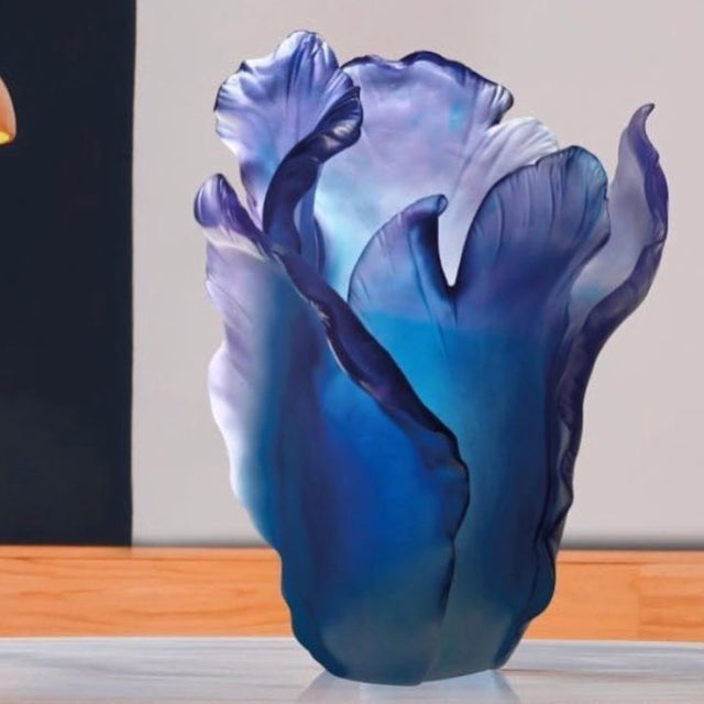 TULIP VASE BLUE