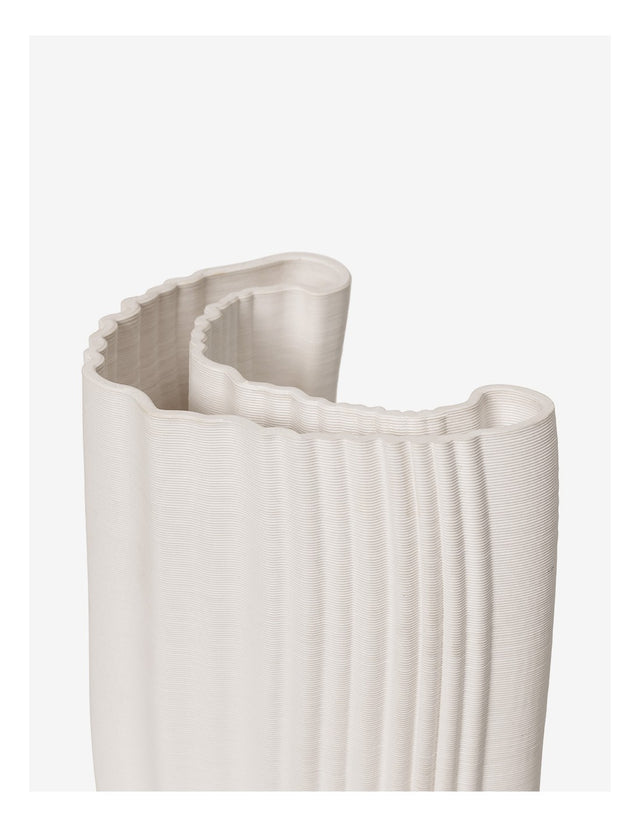 MOIRE VASE IN WHITE