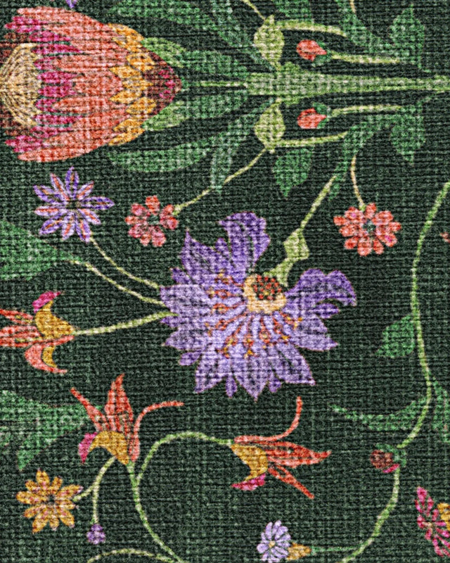 IRIS APPLE PROTEA RUG IN FOREST GREEN