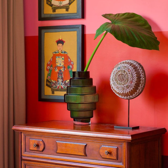 GLASS BARREL VASE IN GREEN