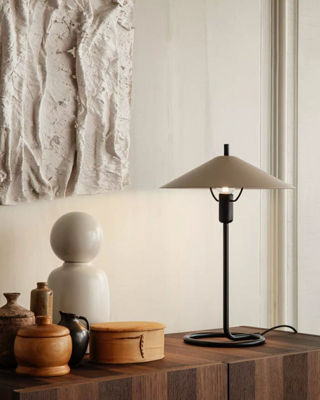 FILO TABLE LAMP IN BEIGE