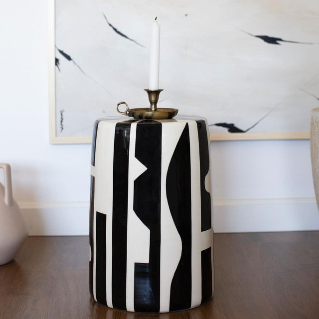 STRIPE CERAMIC TABLE