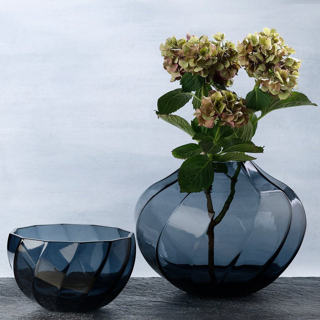 TWISTED VASE IN BLUE