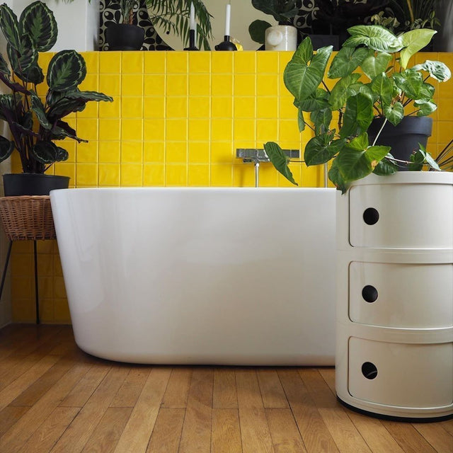 MODULAR STORAGE LOCKER IN WHITE