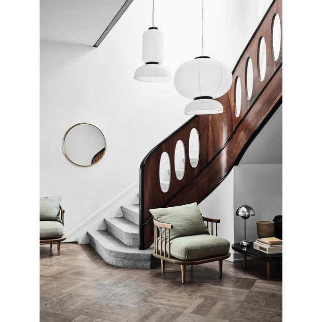FORMAKAMI V1 LIGHTING IN IVORY WHITE