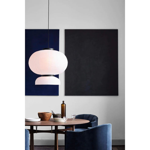 FORMAKAMI V1 LIGHTING IN IVORY WHITE