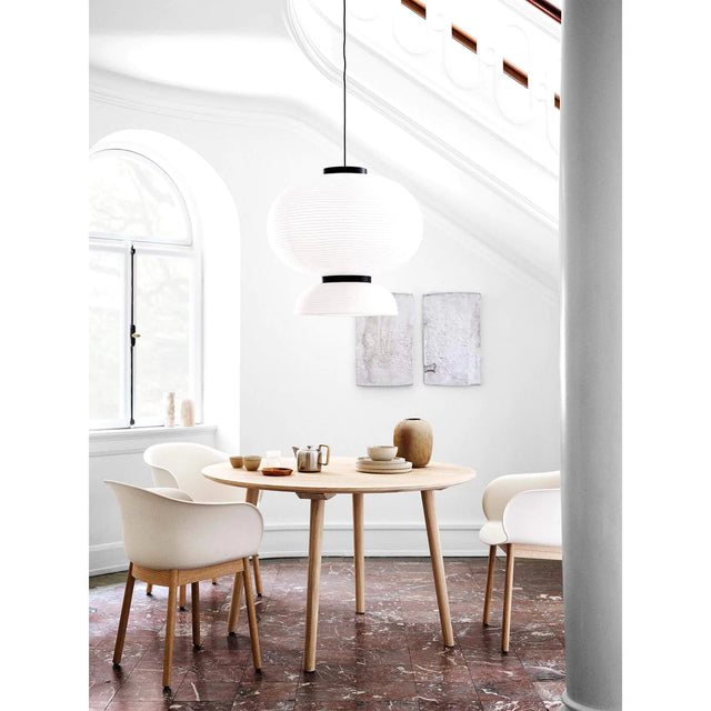 FORMAKAMI V1 LIGHTING IN IVORY WHITE