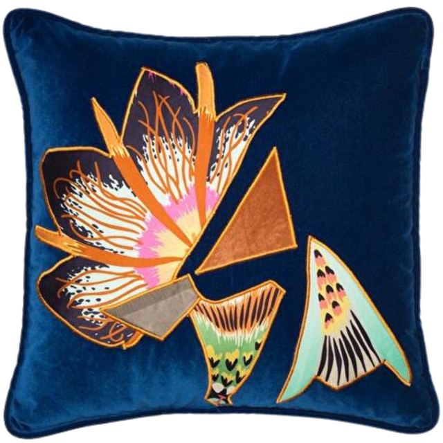 ALPAQ STUDIO.  SAKS VELVET CUSHION IN OCEAN BLUE