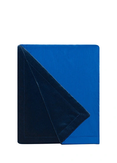 ALPAQ STUDIO. VELVET BLANKET IN BLUE