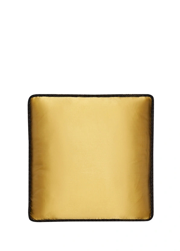 ALPAQ STUDIO.  DIAMOND EYE SILK CUSHION