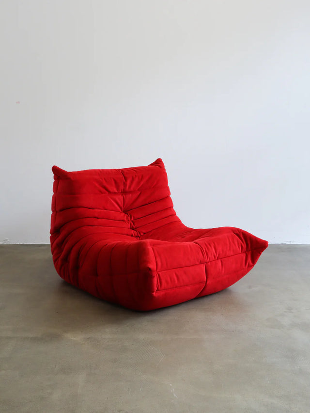 FRENCHY ARMCHAIR IN GOYA RED